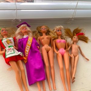 Huge Barbie doll pack